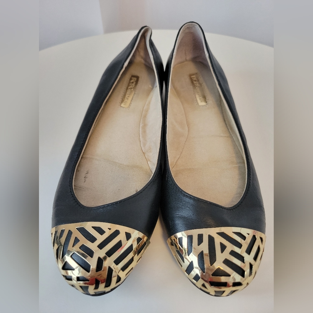 BCBG - Flat leather shoes (black)